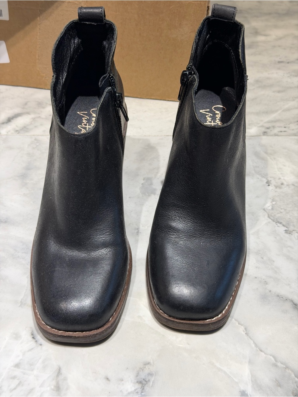 Crown Vintage Black Leather Square-Toe Ankle Booties new no box